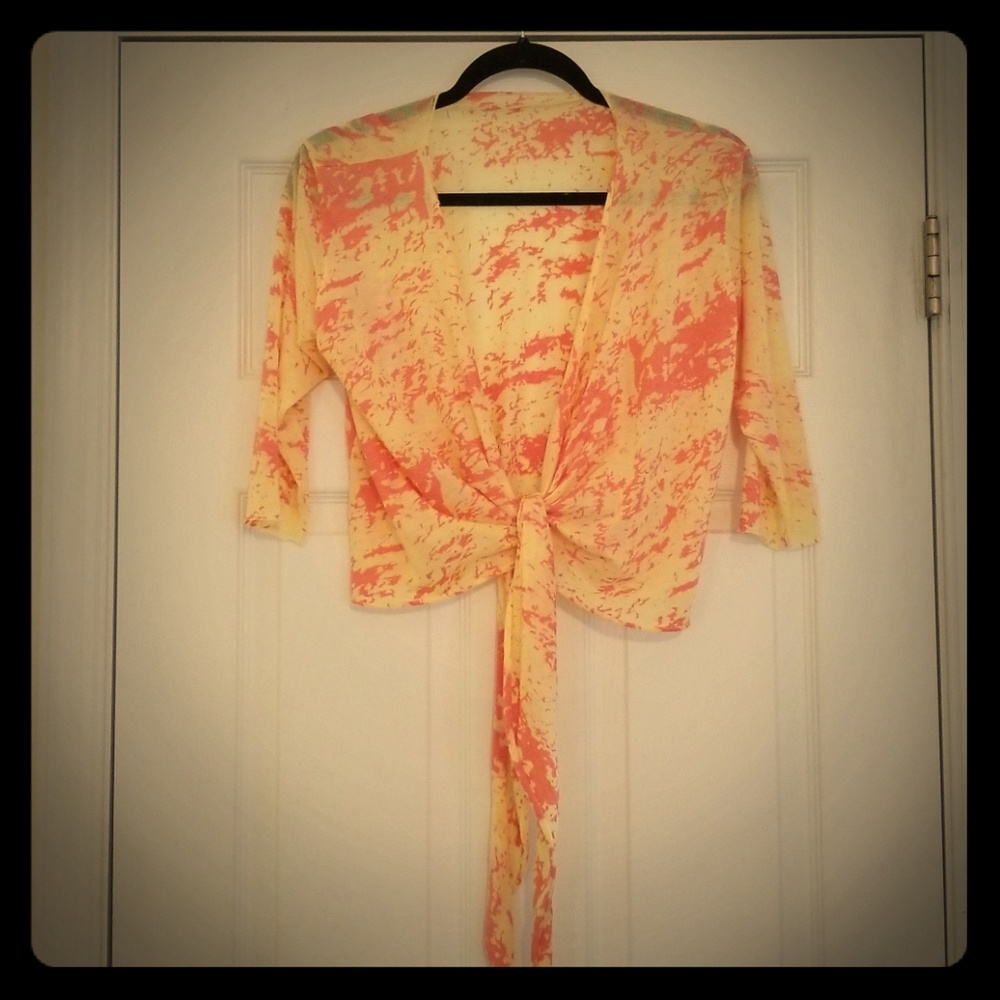 ** Gorgeous yellow wrap**